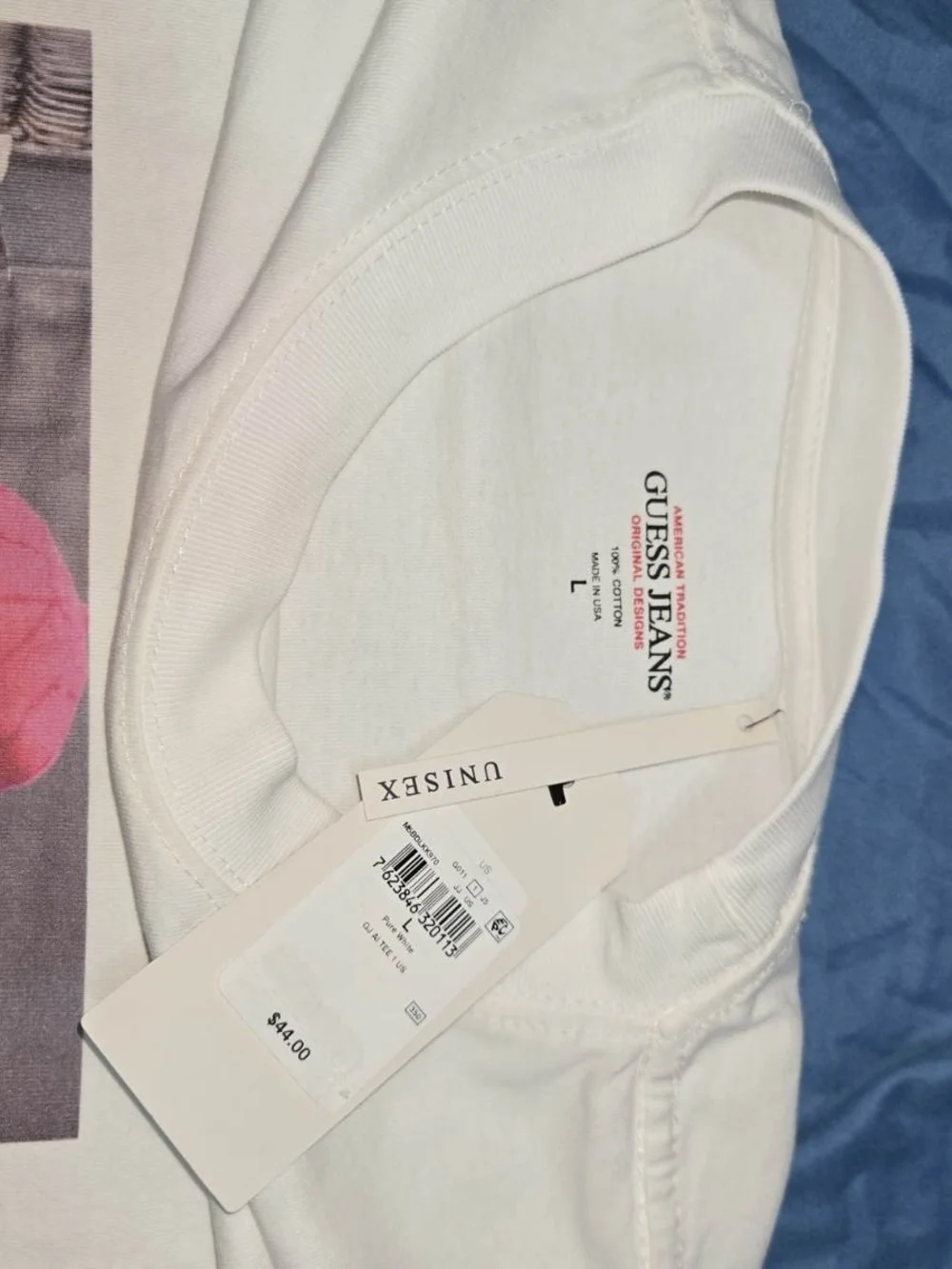 GUESS White Graphic Photo-Print Men’s T-Shirt - Picture 4 of 7